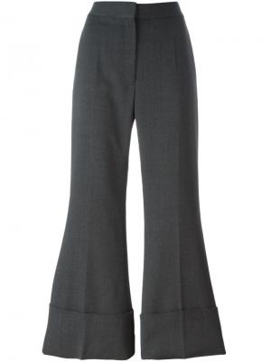 Укороченные расклешенные брюки Stella McCartney. Цвет: серый
