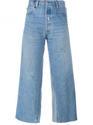 Укороченные расклешенные джинсы Re/Done. Цвет: синий