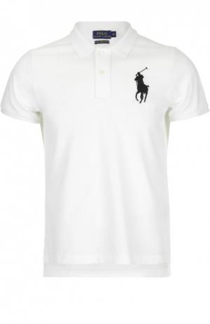 Поло с вышитым логотипом бренда Polo Ralph Lauren. Цвет: белый