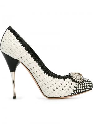 Декорированные туфли Alexander McQueen. Цвет: белый
