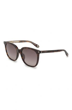 Солнцезащитные очки Givenchy. Цвет: коричневый