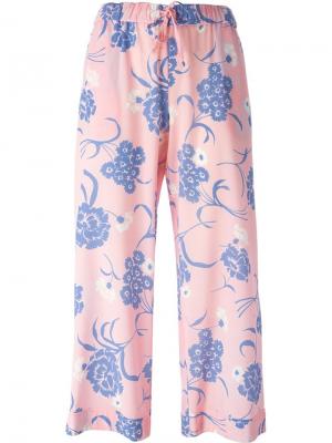 Укороченные брюки с цветочным принтом P.A.R.O.S.H.. Цвет: розовый и фиолетовый