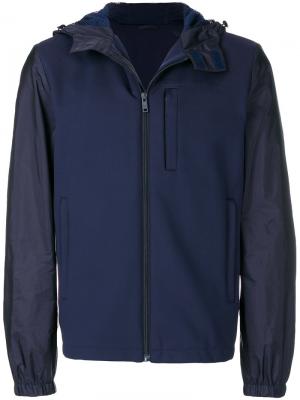 Легкая нейлоновая куртка Prada. Цвет: синий