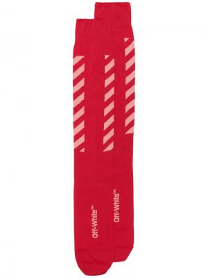 Носки с узором в диагональную полоску и логотипом Off-White. Цвет: красный