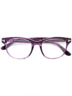 Очки в овальной оправе Tom Ford Eyewear. Цвет: розовый и фиолетовый