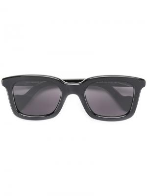 Солнцезащитные очки в квадратной оправе Moncler Eyewear. Цвет: чёрный