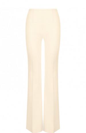 Расклешенные шерстяные брюки со стрелками Michael Kors Collection. Цвет: бежевый
