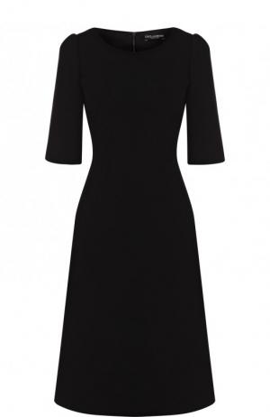 Однотонное приталенное платье-миди с коротким рукавом Dolce & Gabbana. Цвет: черный