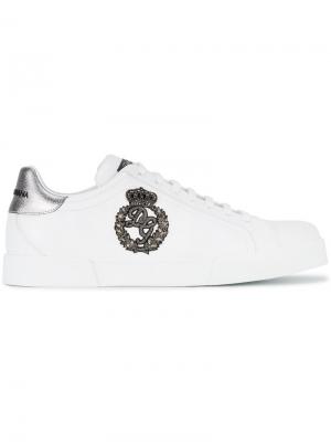 Декорированные кроссовки с металлическими панелями Dolce & Gabbana. Цвет: белый