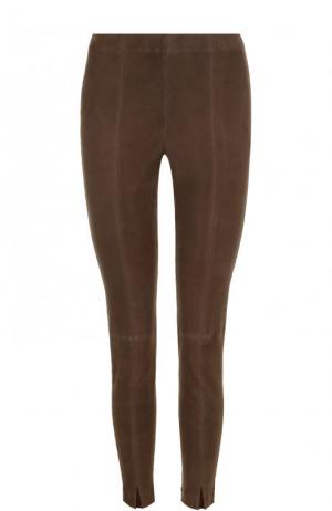Укороченные замшевые брюки-скинни St. John. Цвет: коричневый