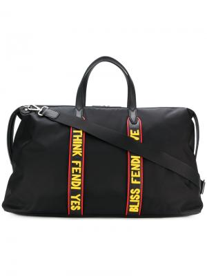 Дорожная сумка со слоганами Fendi. Цвет: чёрный