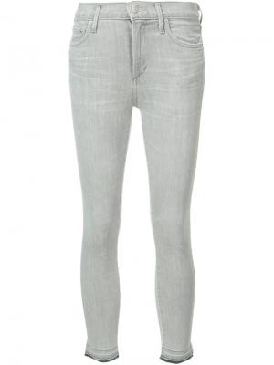 Укороченные джинсы кроя супер-скинни Citizens Of Humanity. Цвет: серый